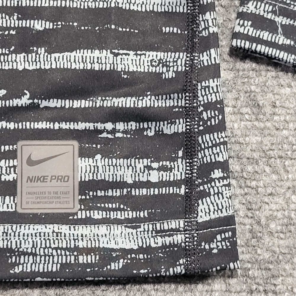 Nike Men's White/Black Pro Combat Dri-Fit Fitted Long Sleeve Top Size Small - Picture 5 of 14